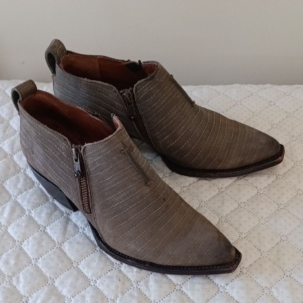 Frye Grey Leather Boots